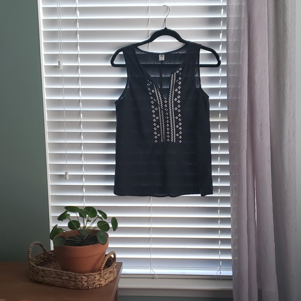 Old Nazy Aztec Embroidered Top